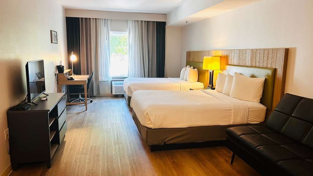 Radiant Inn and Suites Murfreesboro 17/40