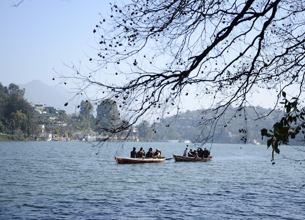 The Rosefinch Sarovar Portico 26/40