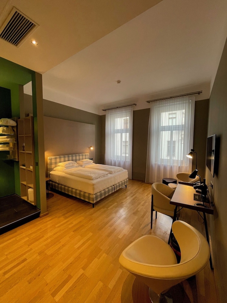 Hotel Rathaus Wein & Design 25/50