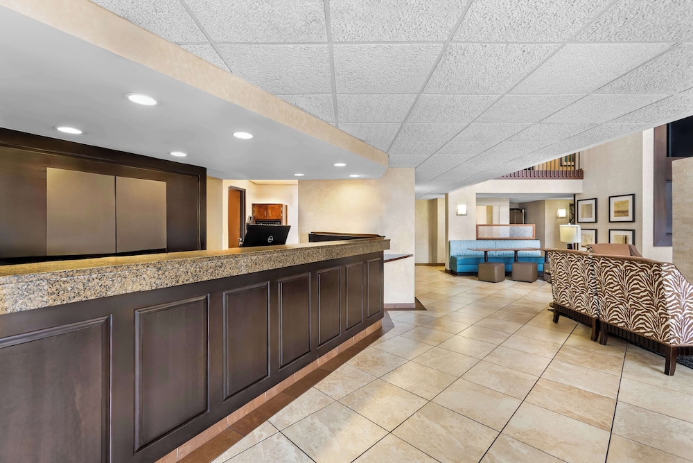 Sonesta Essential Houston Hobby Airport photo5