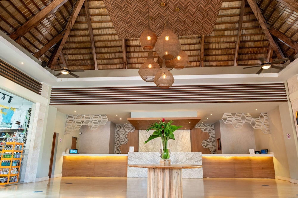 Casa Marina Sosua, Trademark by Wyndham All Inclusive 7/48