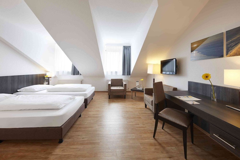 GHOTEL HOTEL & LIVING KIEL 32/73