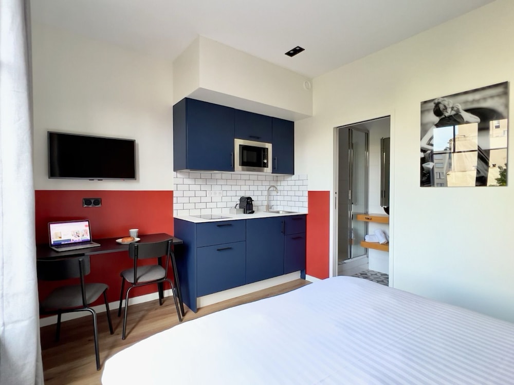 Short Stay Group Eiffel Village Serviced Apartments 16/50