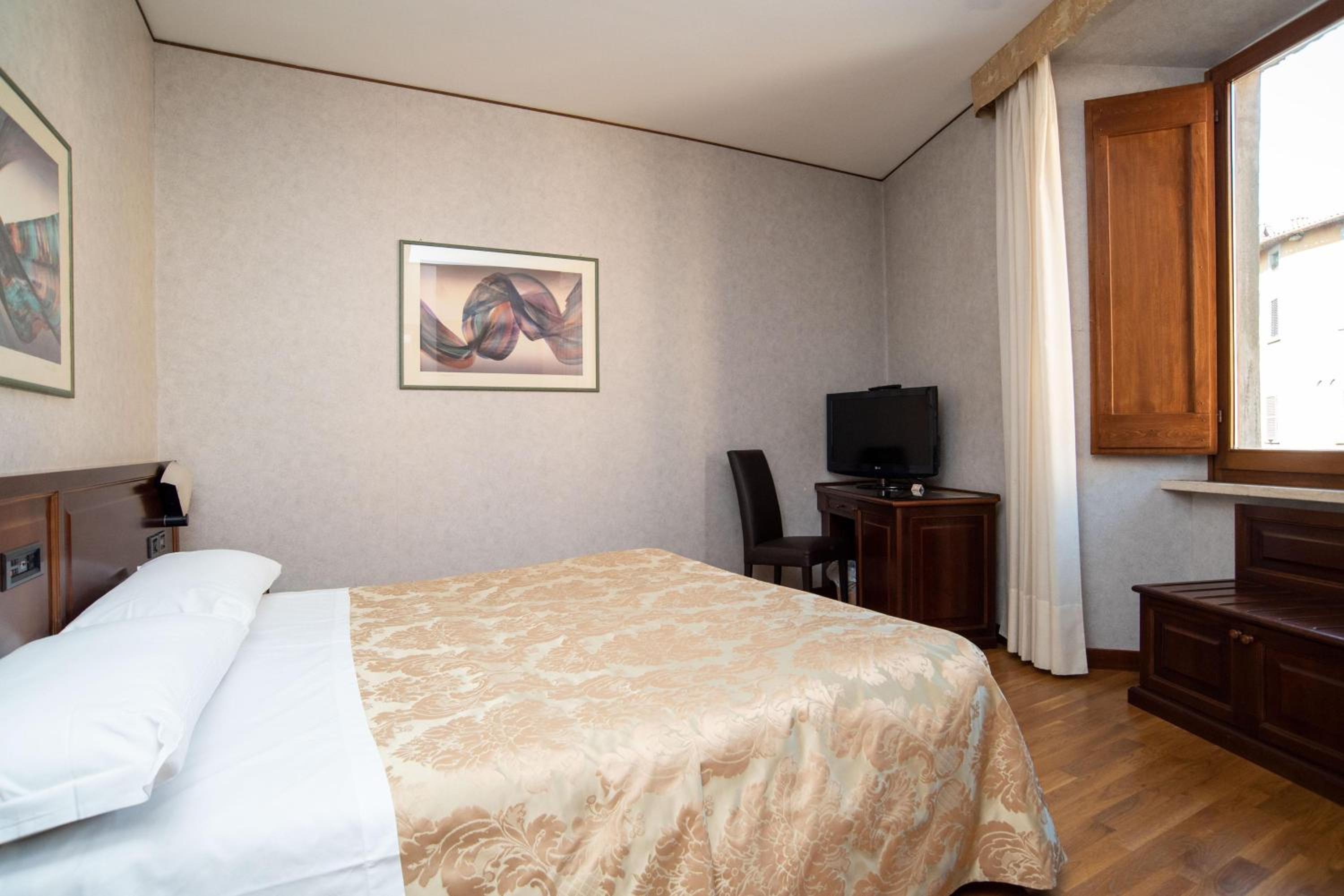 Classic, Double Bed, with View
