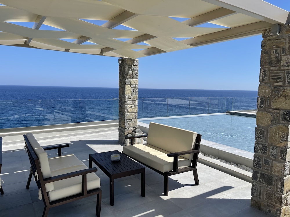 Villa Proistakis 8/34