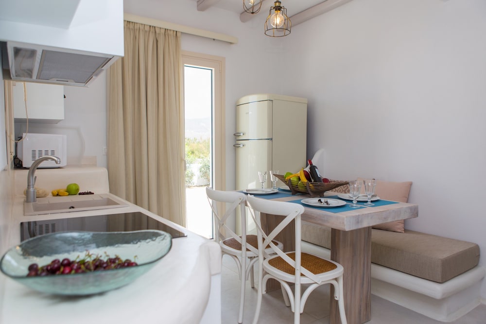 Naxian Lounge Villas 47/50
