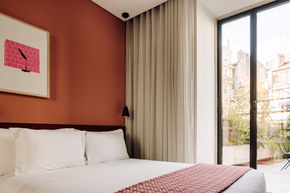 ROOM, TERRACE