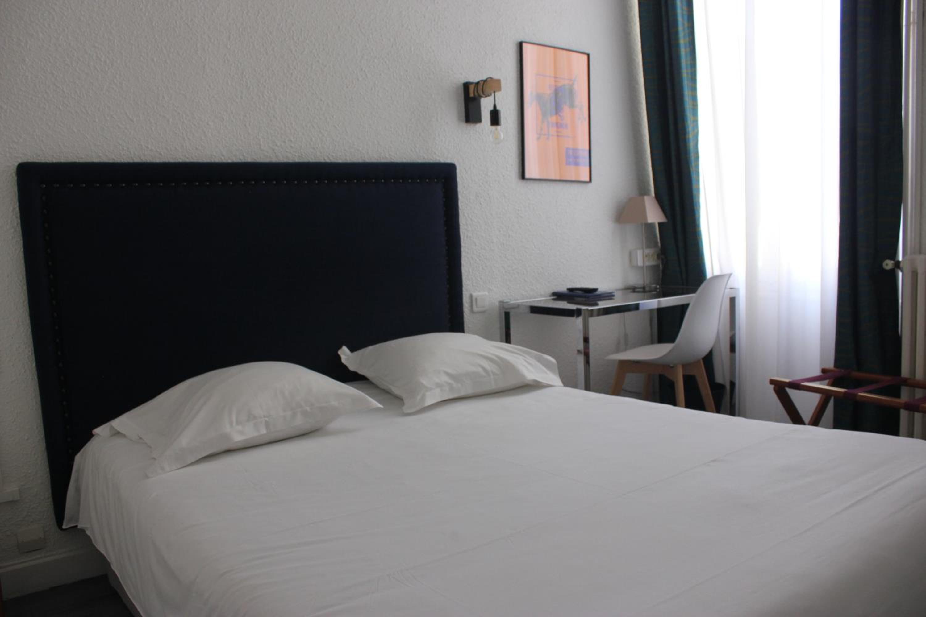 Standard, Double Bed