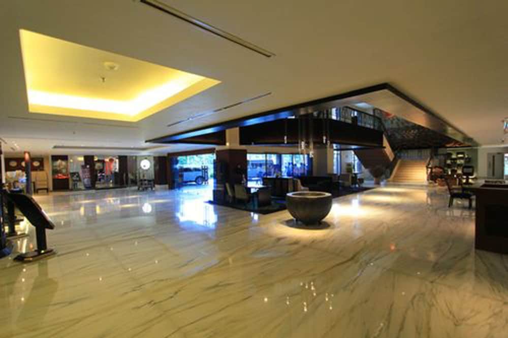 Blue Sky Hotel 30/43
