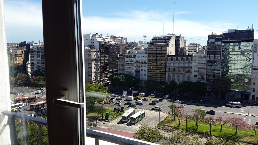 Embajador Hotel 46/55