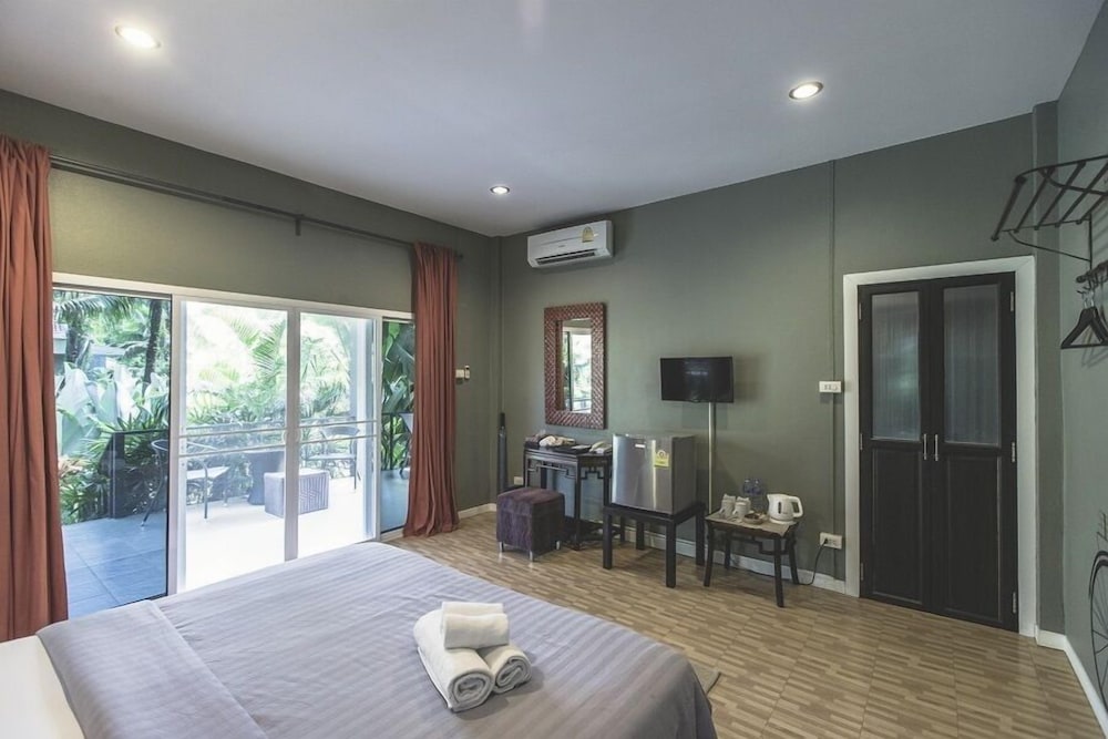 Blu Monkey Pooltara Krabi 41/63