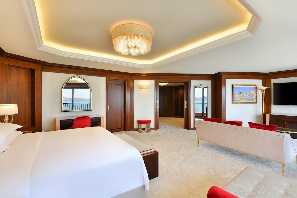 Lobby at Sheraton Grand Doha Resort & Convention Hotel, DOHA
