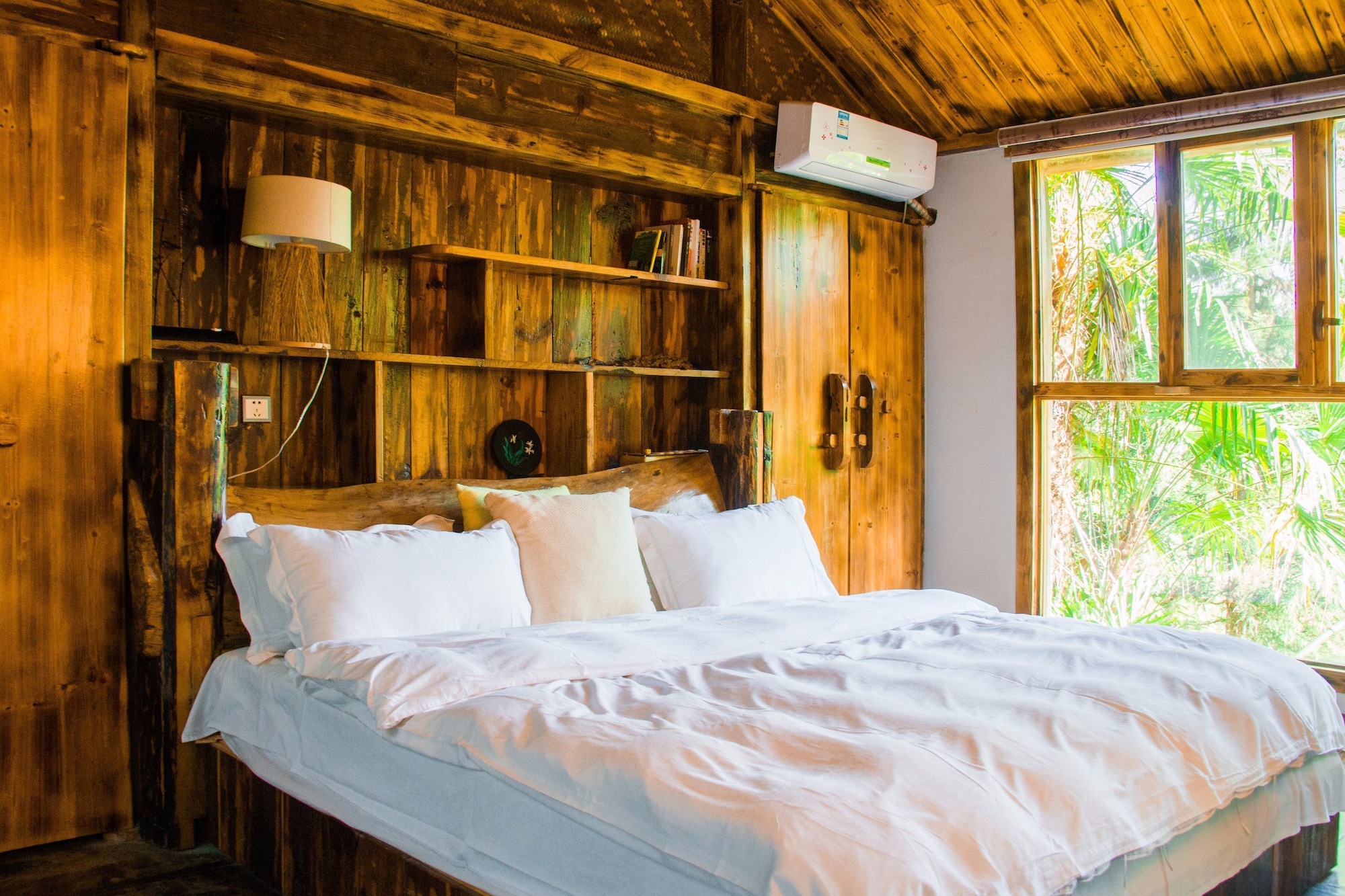 Room, King Bed
