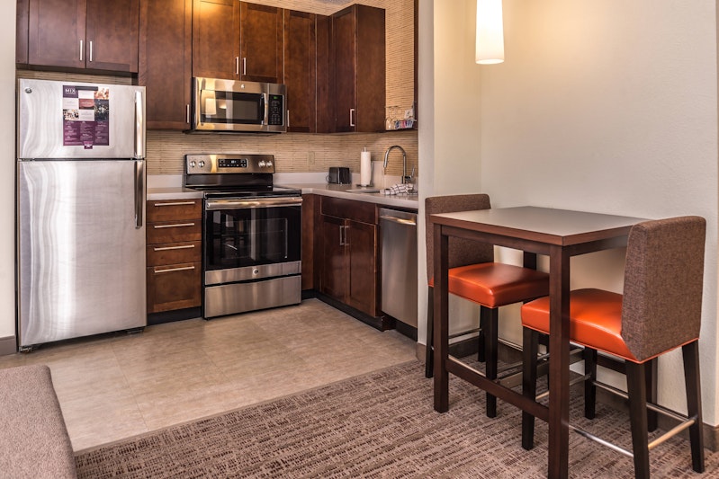 RESIDENCE INN ST. LOUIS WESTPORT 35/52