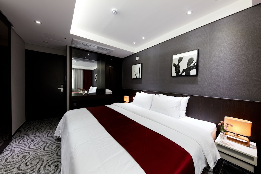 Ramada by Wyndham Yongin 15/28