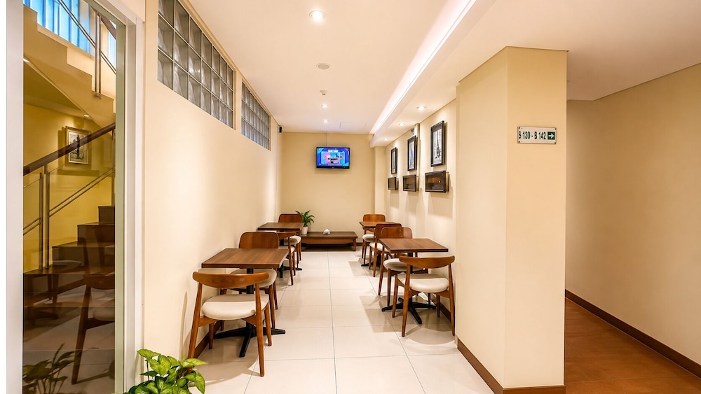 Subwow Hostel 30/40
