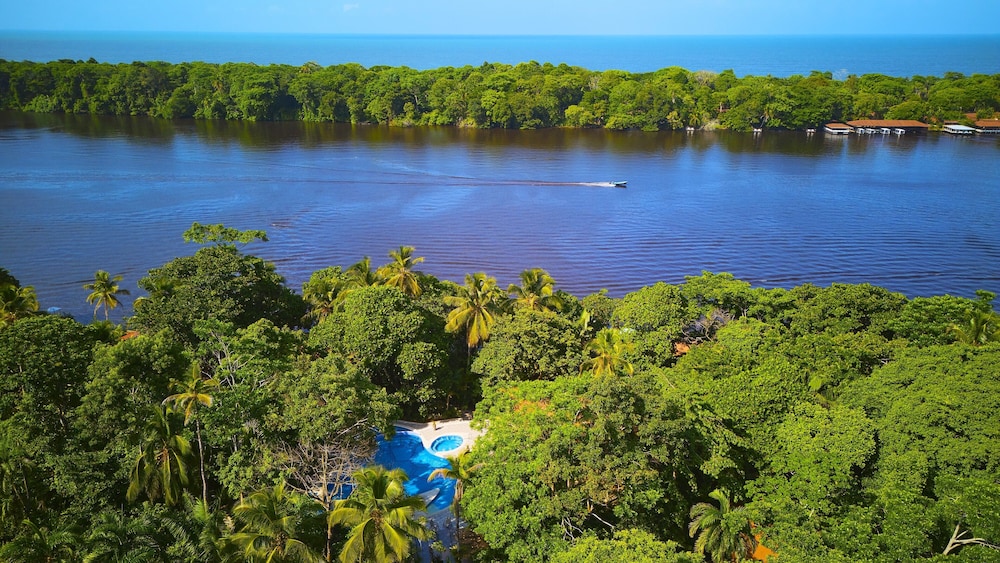 ANINGA LODGE 51/58