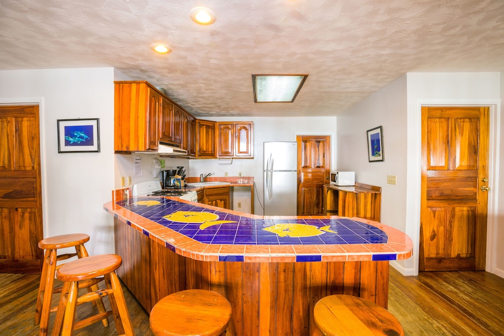 Bananarama Dive and Beach Resort 38/47