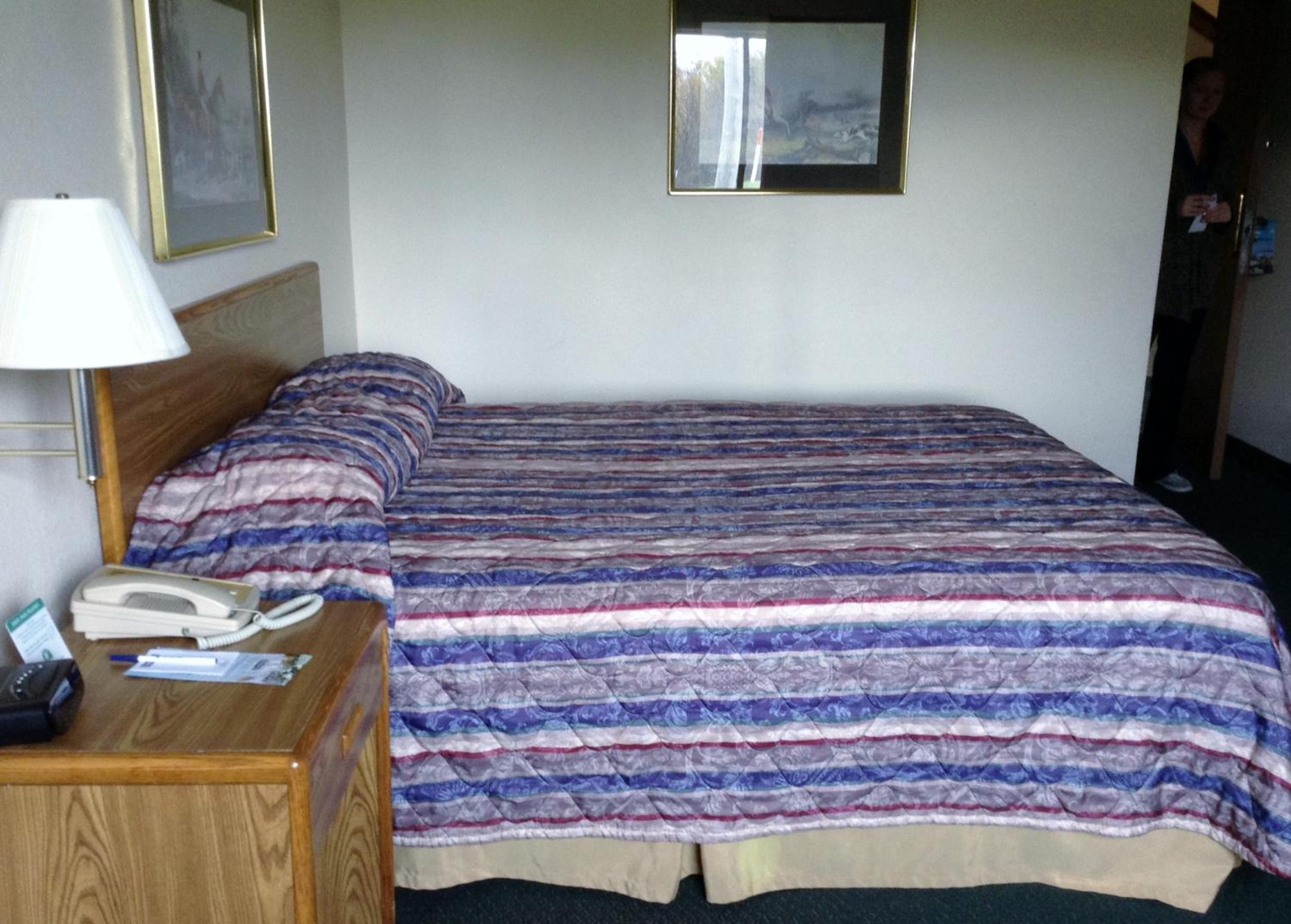 Travelodge by Wyndham Hudsonville 34/42
