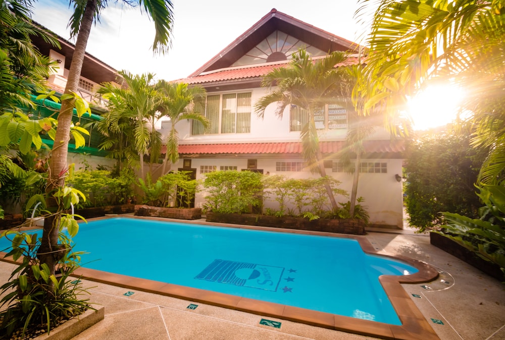 Ao Nang Sunset Hotel 31/34