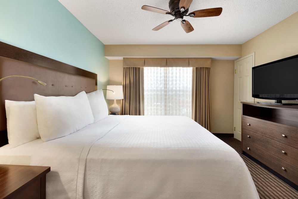 MainStay Suites Grand Rapids, MI 10/43