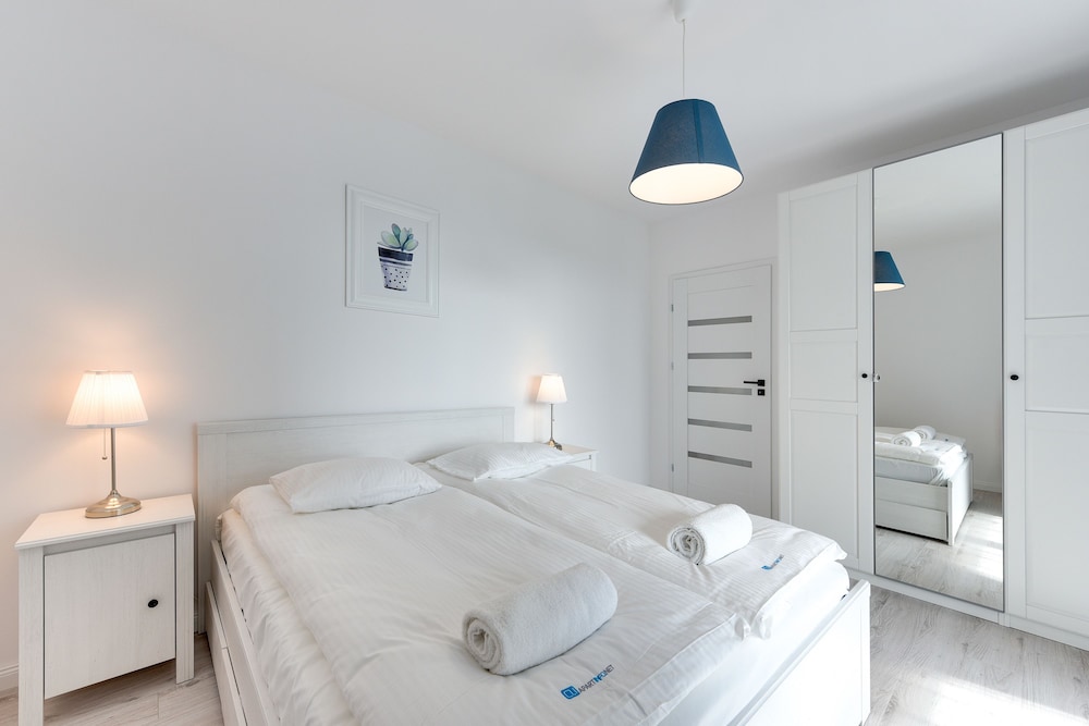 Apartinfo Island Apartments 47/50