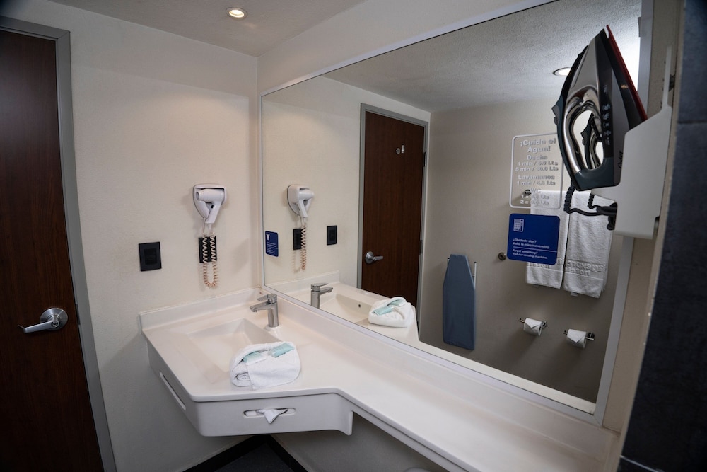 غرفة بسريرين مزدوجين، City Express by Marriott Santiago Aeropuerto Chile 7/7