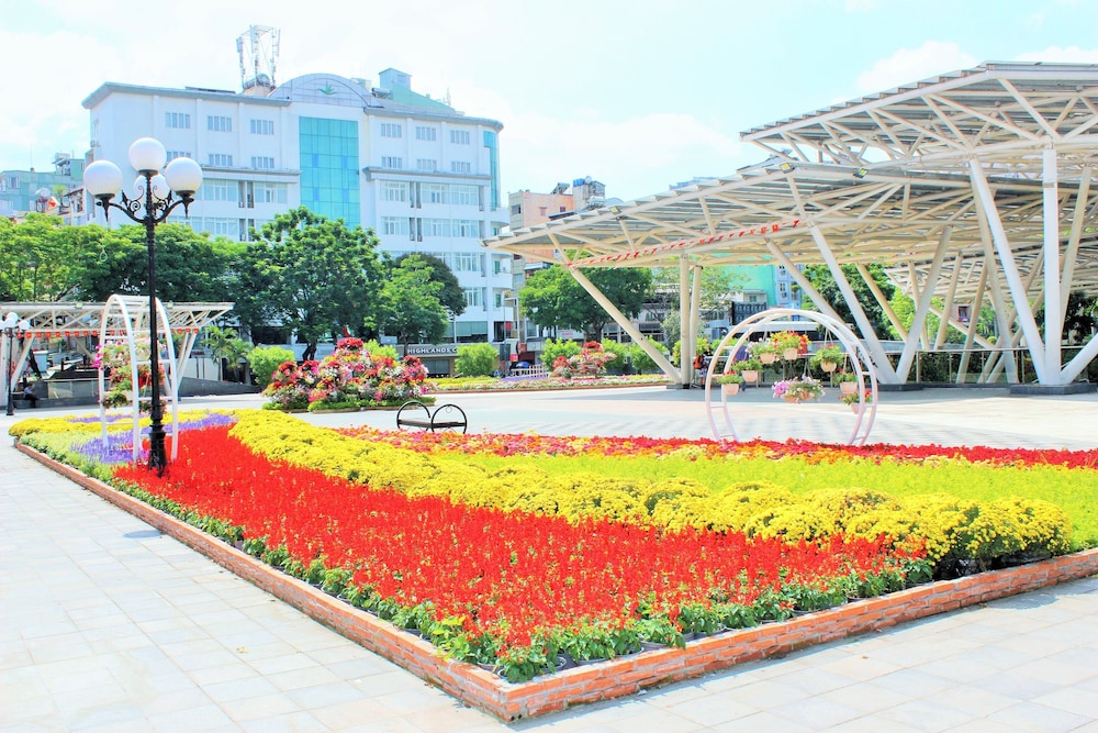 Liberty Hotel Saigon Greenview 44/50