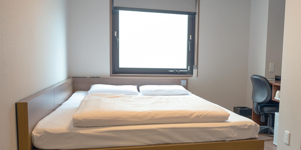 غرفة يابانية قياسية بفراش فوتون، Hotel Meldia Osaka Higobashi 2/6