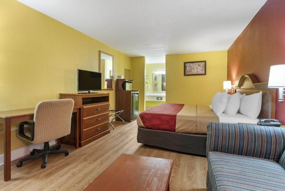 Travelers Inn Douglas By OYO US-441 32/37