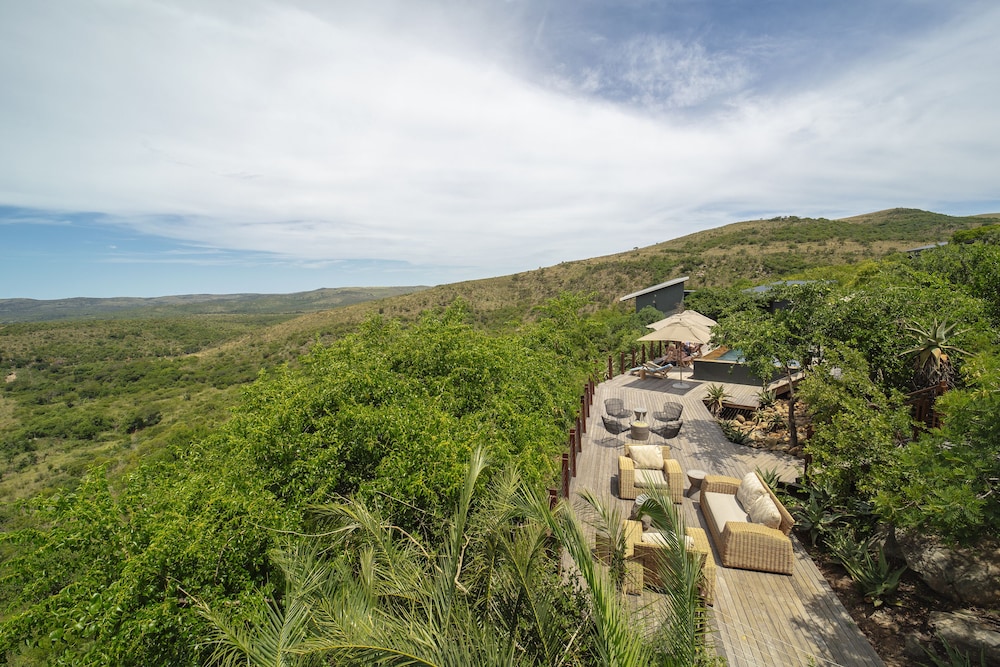 Rhino Ridge Safari Lodge 41/50