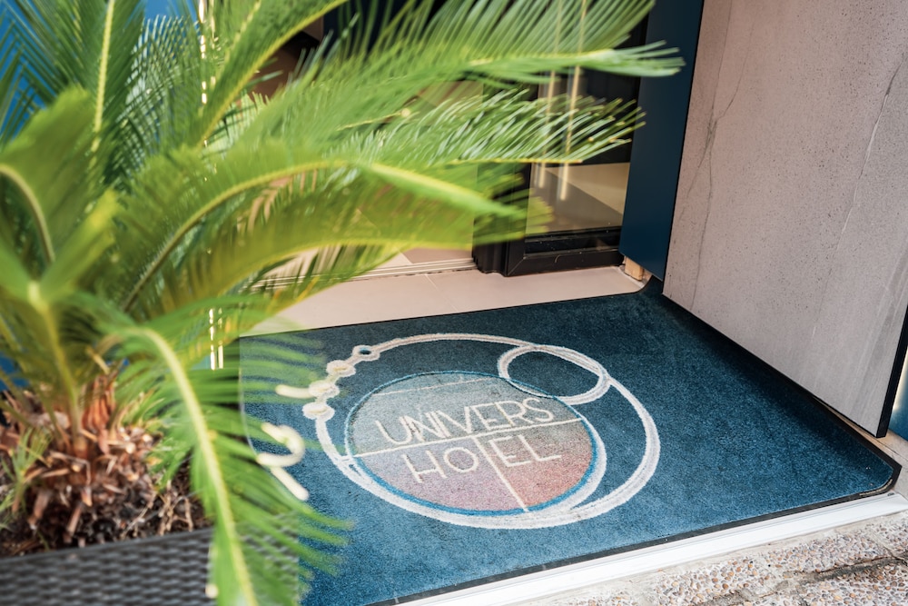 Hotel Univers 47/50
