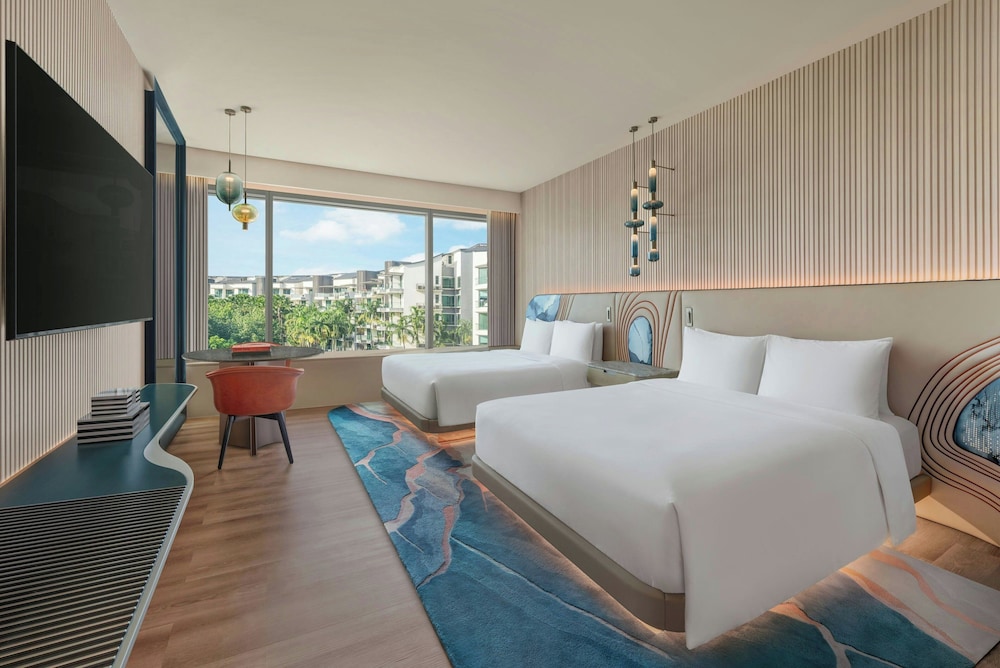 Deluxe, 2 Queen Beds, Island View، W Singapore Sentosa Cove 2/2