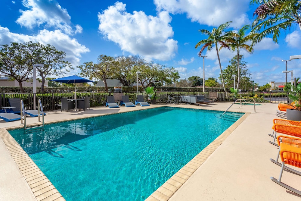 Hampton Inn Commercial Blvd Ft Lauderdale 9/35
