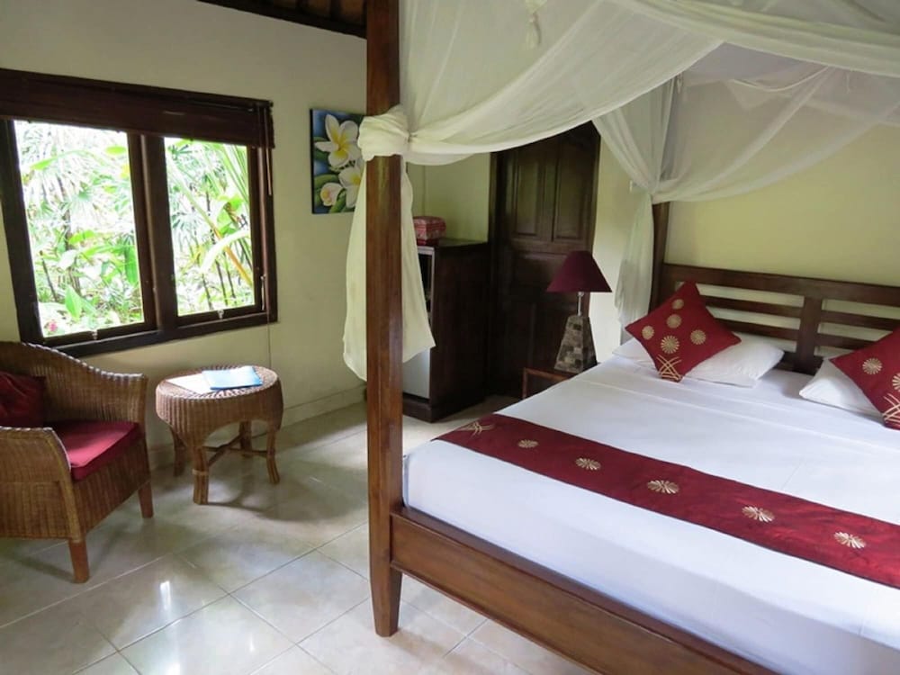 Sama's Cottages And Villas 13/50