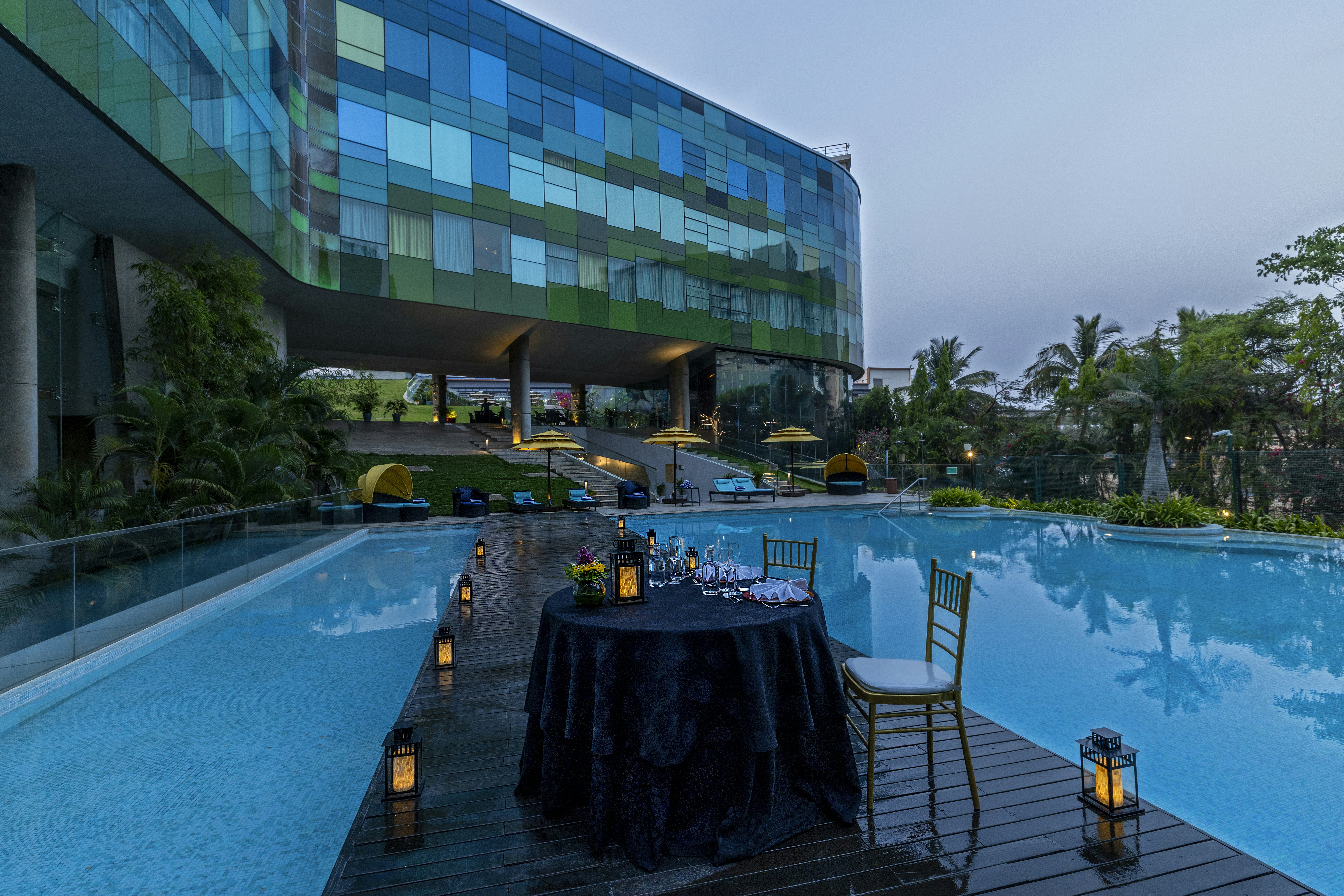 Vivanta Bengaluru Whitefield 6/82
