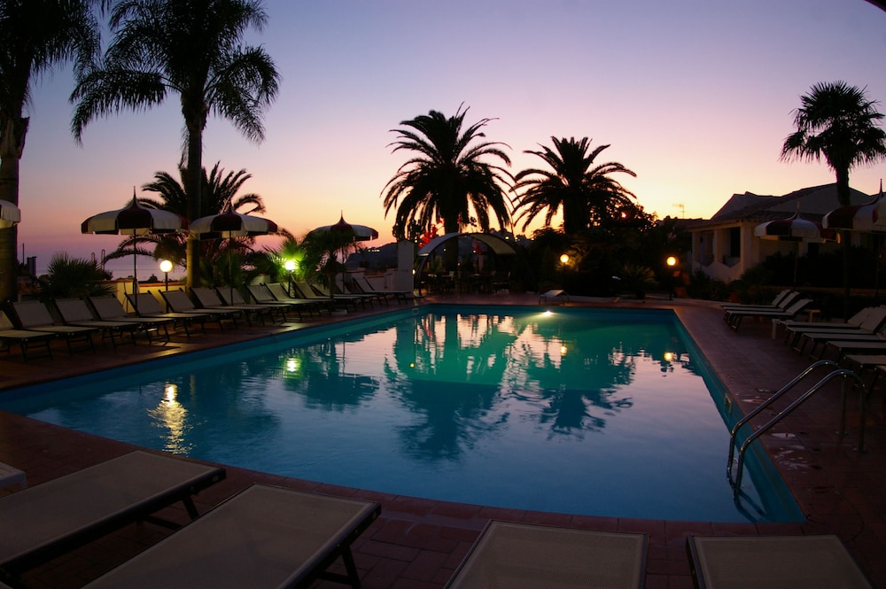 Hotel Baia del Capo 12/30