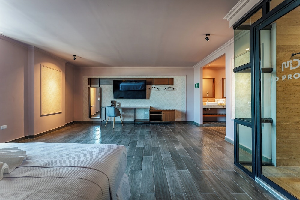 Hotel MID Project 19/58