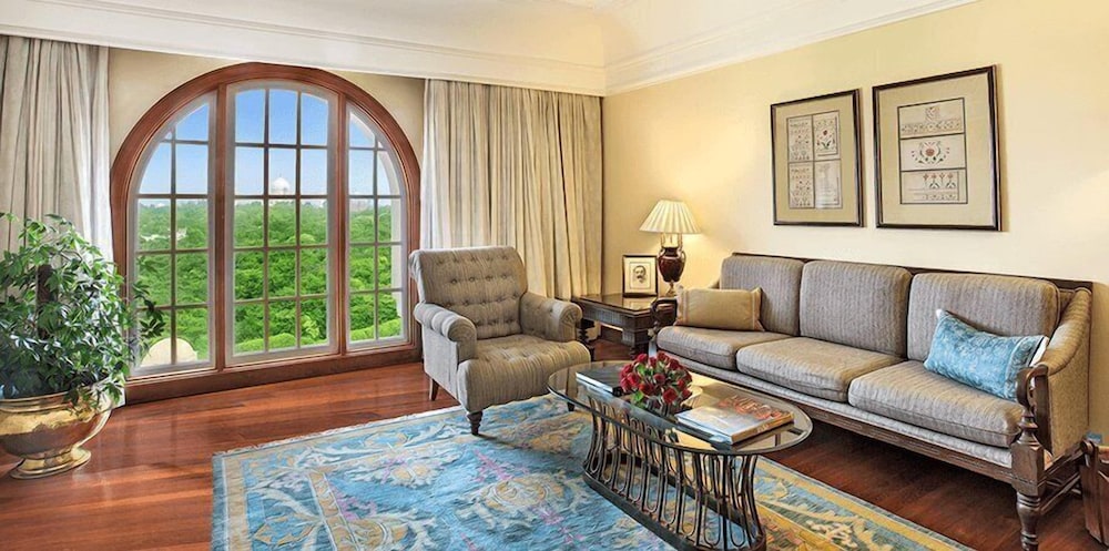 Oberoi Amarvilas 37/73