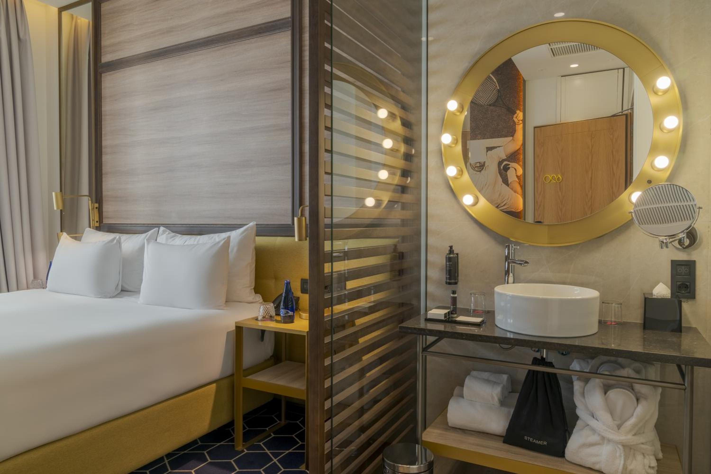 Premium, Twin Beds, Pestana CR7 Gran Vía 7/7