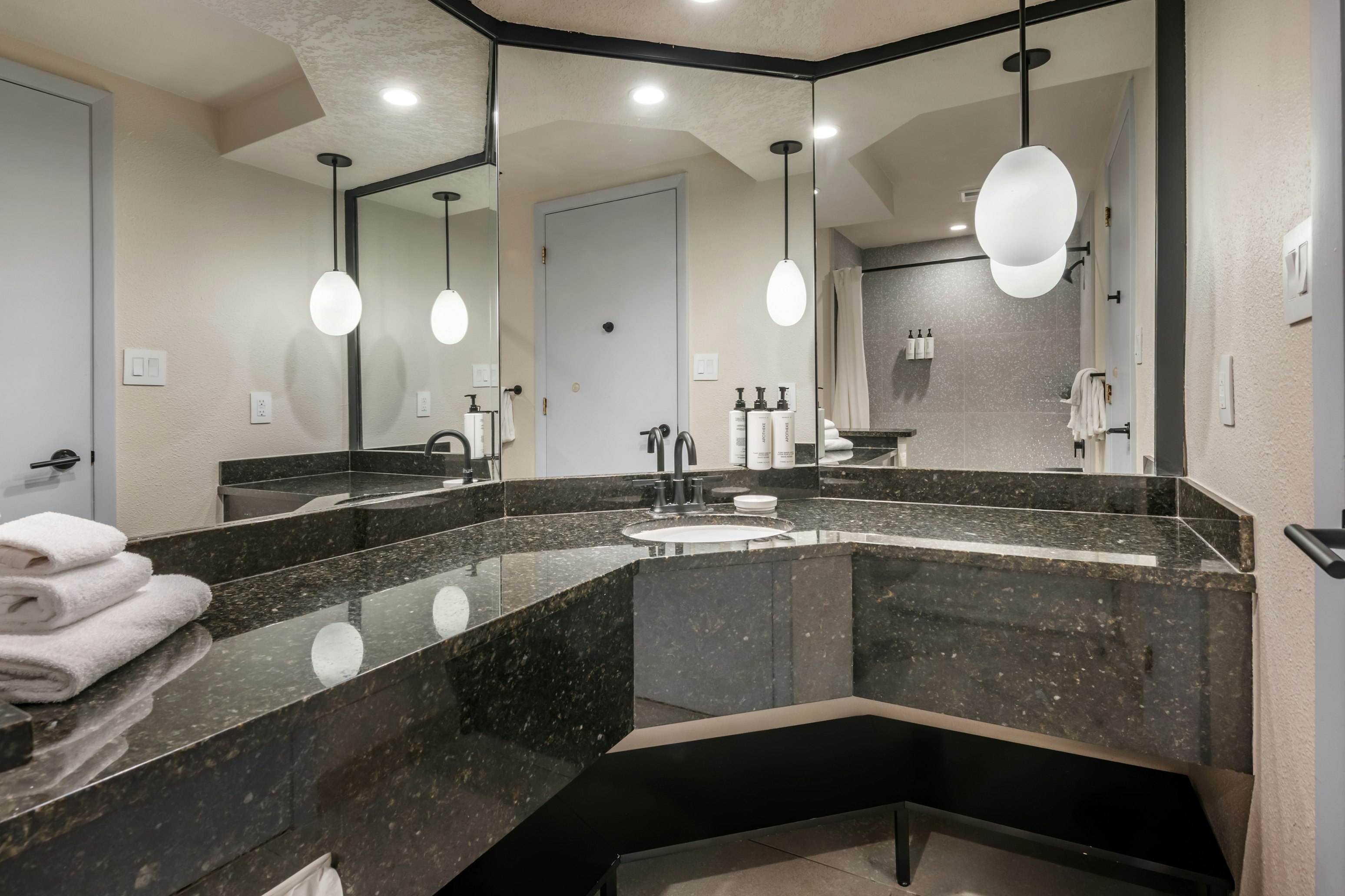 غرفة قياسية بسريرين كوين، voco Kissimmee Orlando by IHG 4/5