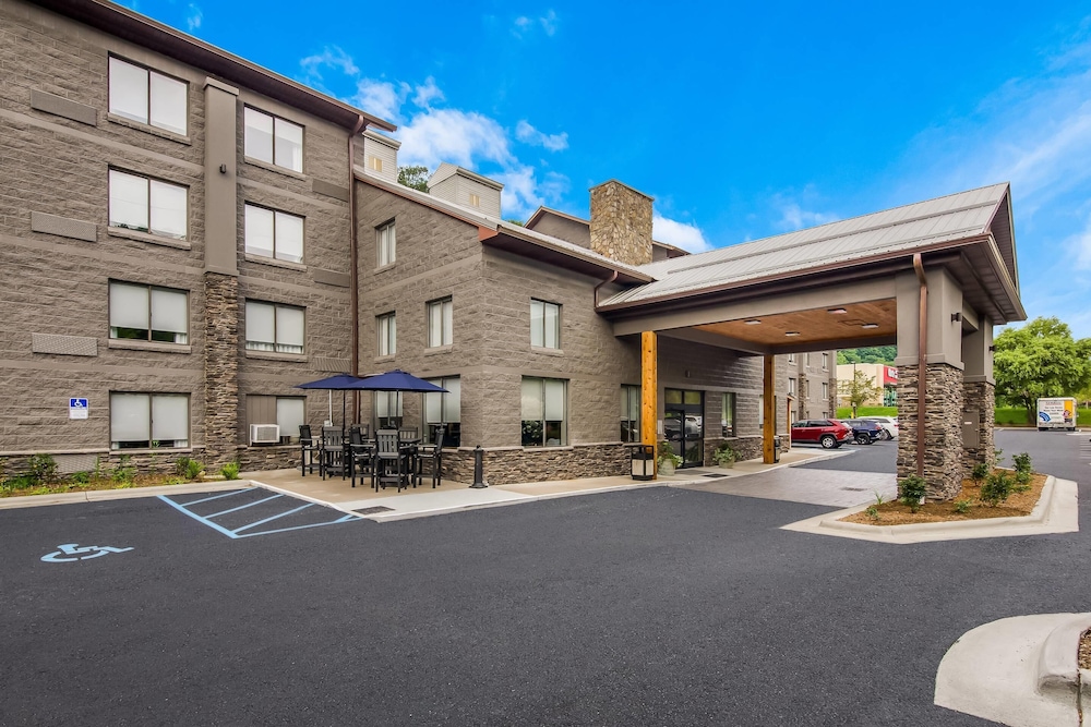 Graystone Lodge, an Ascend Collection Hotel 42/50