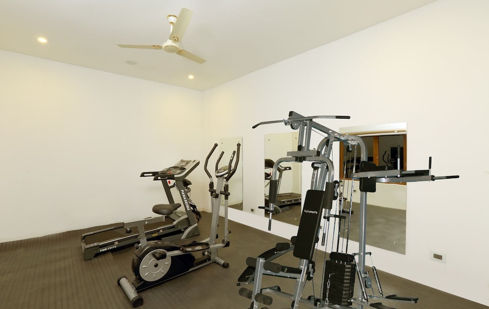 Amber Dale Luxury Hotel and Spa, Munnar (ex PLUM JUDY - THE LEISURE HOTEL) 30/50