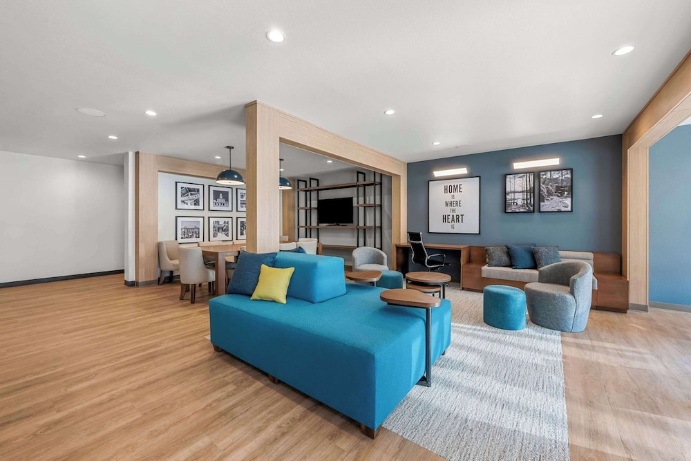 Everhome Suites Fayetteville near Fort Bragg 27/34