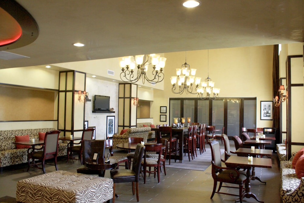 Hampton Inn and Suites Dallas Arlington North Entertainment District 37/45
