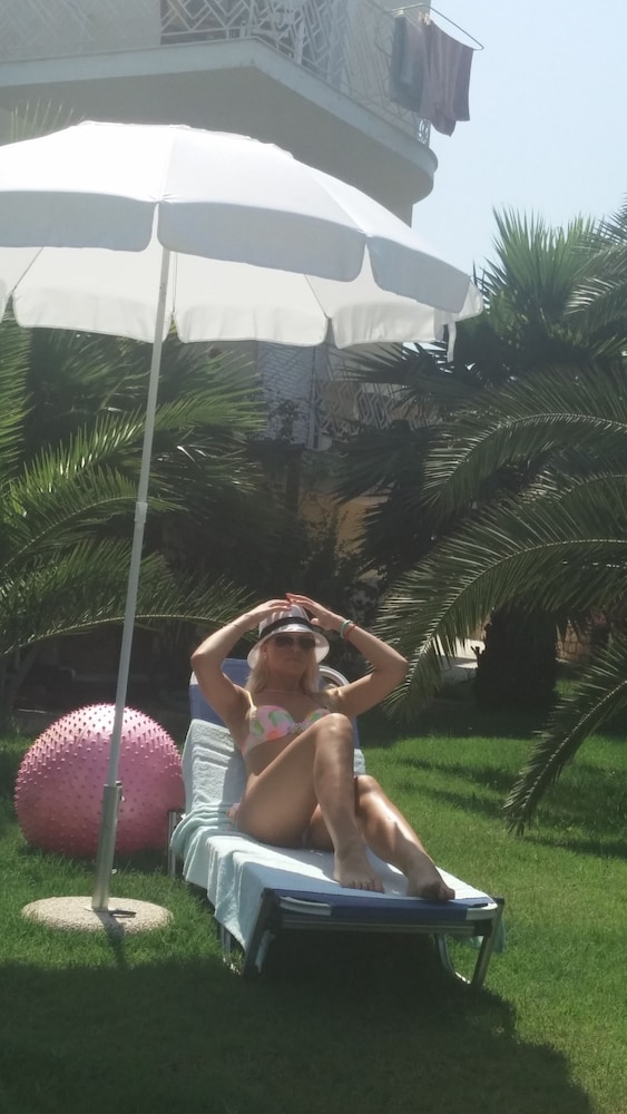Irida Resort Suites 72/78