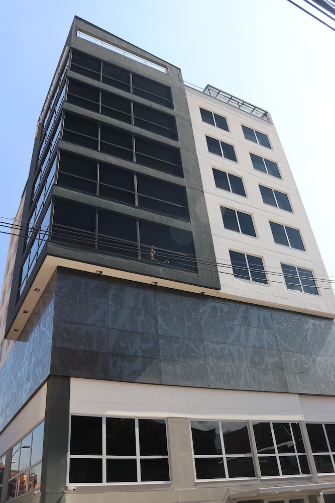 Arame Hotel 6/50