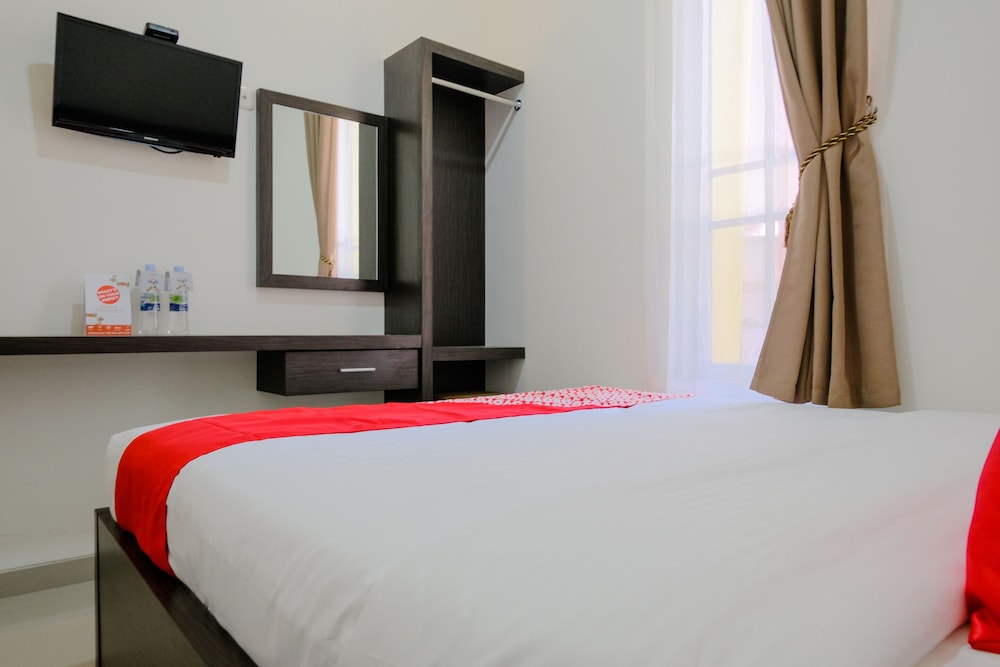 OYO 1665 Aurila Homestay Syariah 23/39