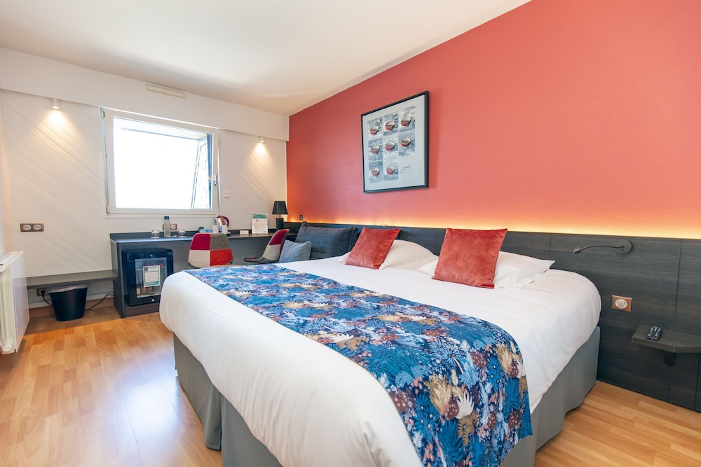 Hotel De France 12/50