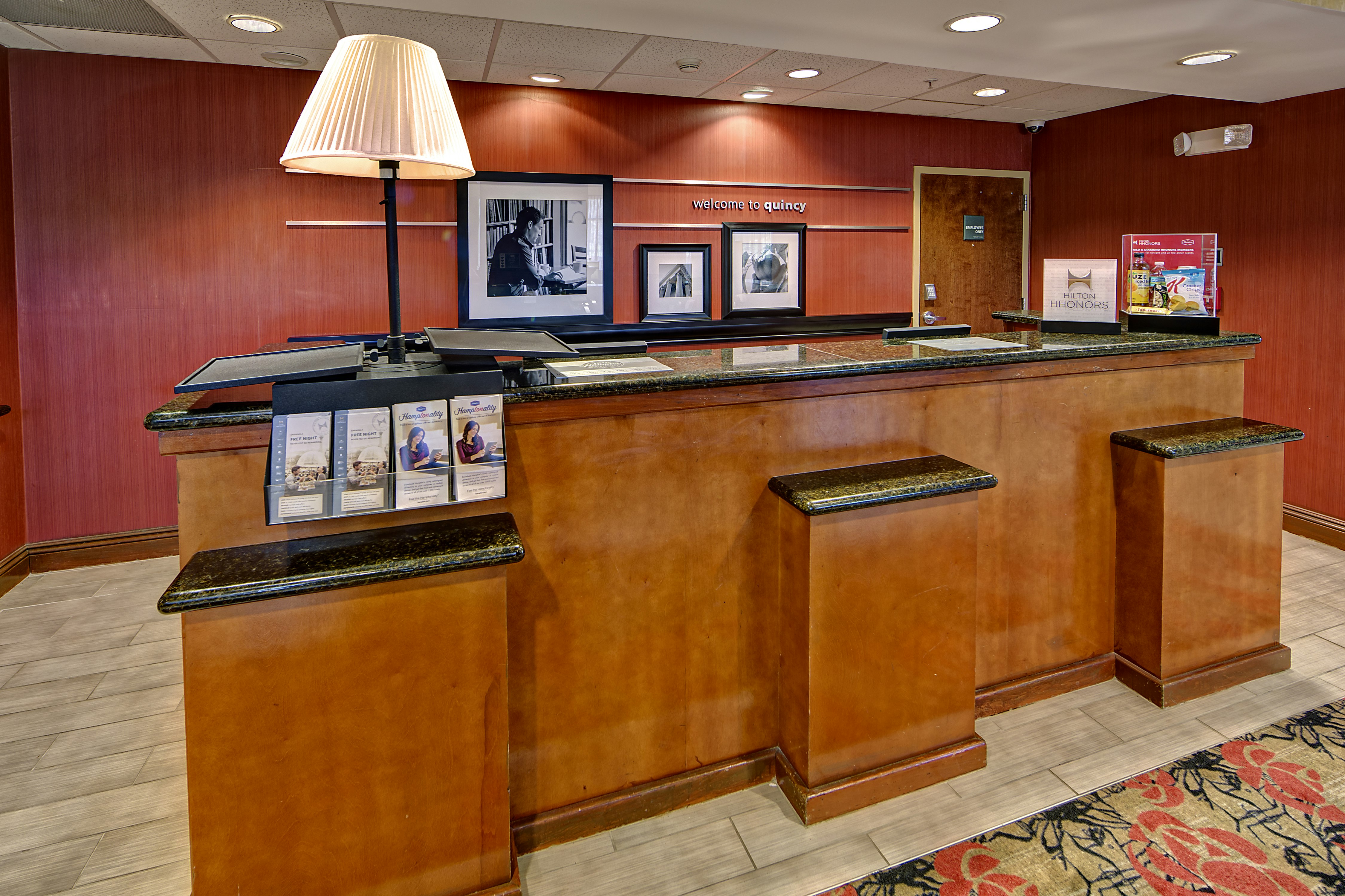 Hampton Inn Quincy 8/45